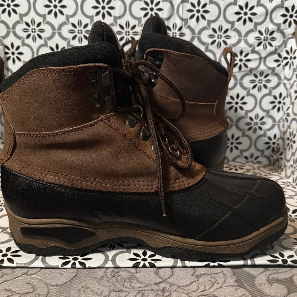 Rugged Exposure men’s Brown suede Black rubber bottom snow work Boots sz 11